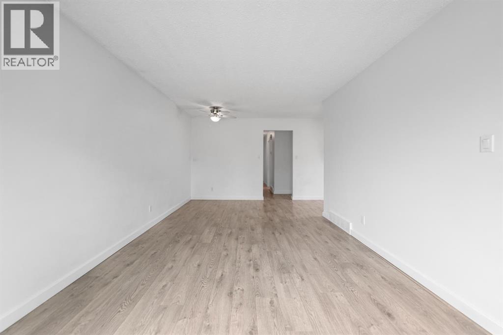 4303a 65 Street, Camrose, Alberta  T4V 3M5 - Photo 4 - A2302287