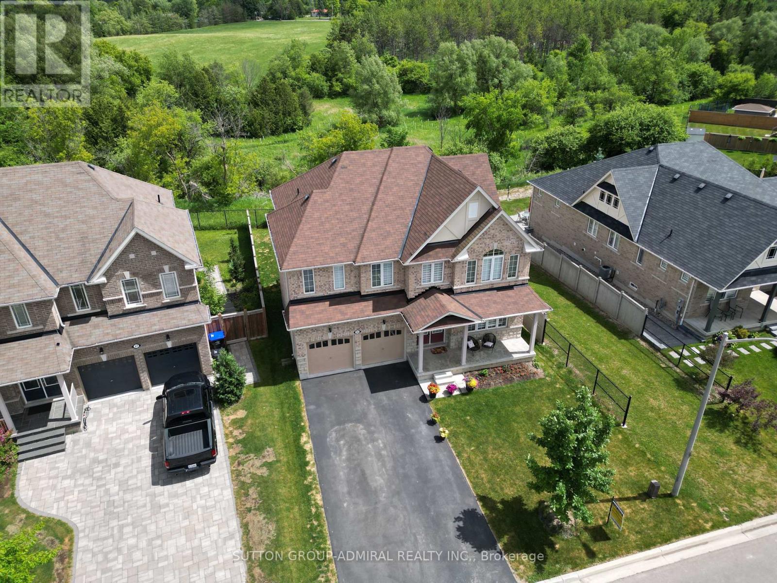 35 Webb Trail, New Tecumseth, Ontario  L0G 1W0 - Photo 2 - N12969482