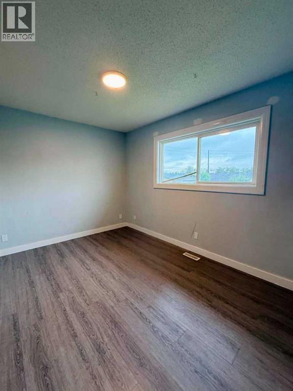 4968 Marcombe Road Ne, Calgary, Alberta  T2A 4H2 - Photo 5 - A2318658