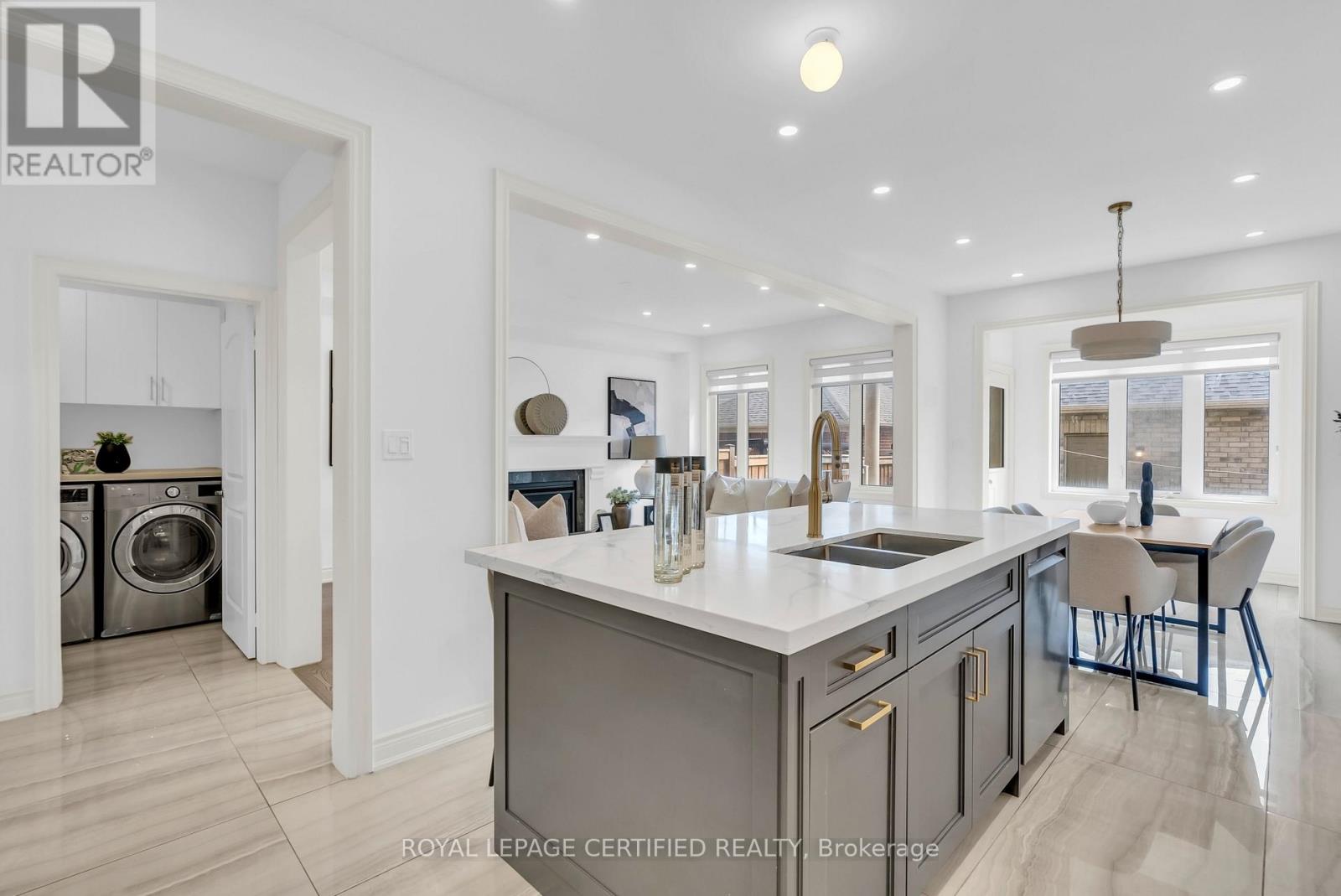 4072 Hillsborough Crescent, Oakville, Ontario  L6H 3P8 - Photo 27 - W13440590