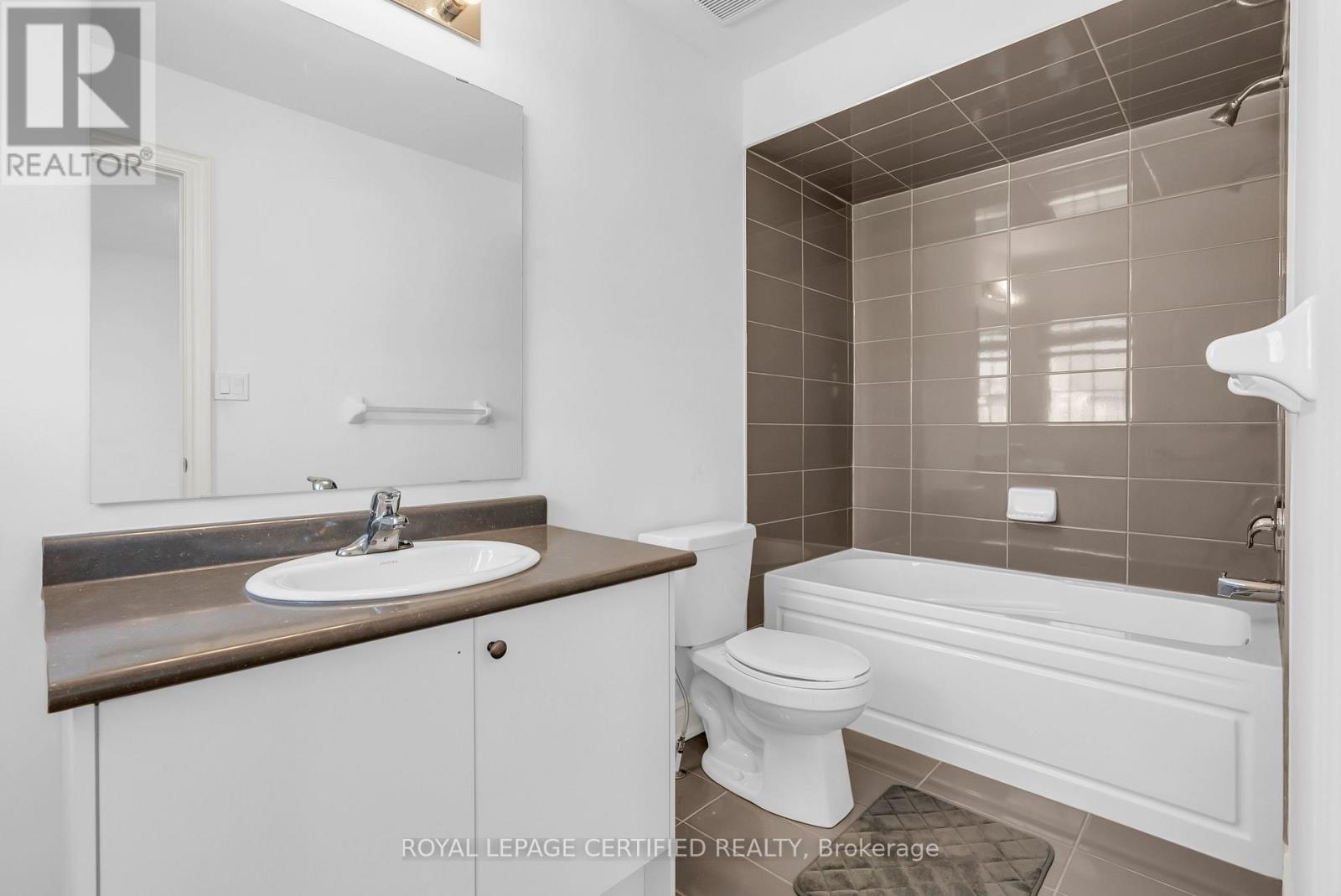 4072 Hillsborough Crescent, Oakville, Ontario  L6H 3P8 - Photo 44 - W13440590