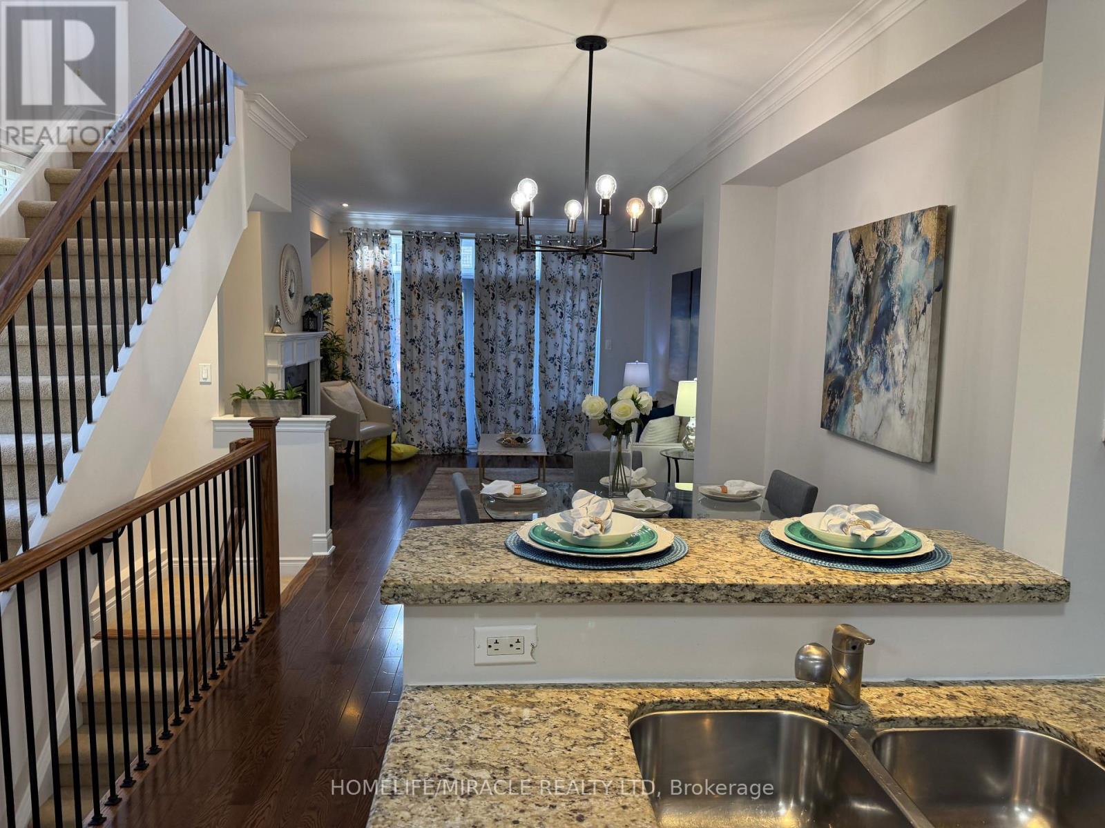 1 - 265 VAN DUSEN BOULEVARD, Toronto, Ontario