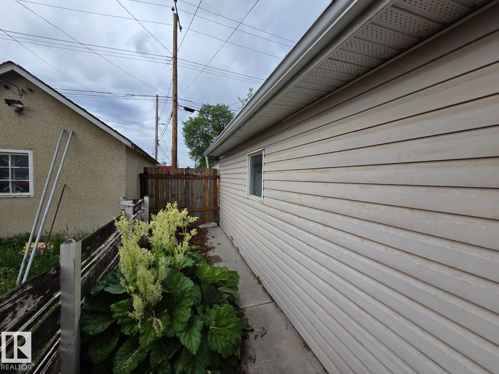 10656 93 St Nw, Edmonton, Alberta  T5H 1X9 - Photo 47 - E4490938