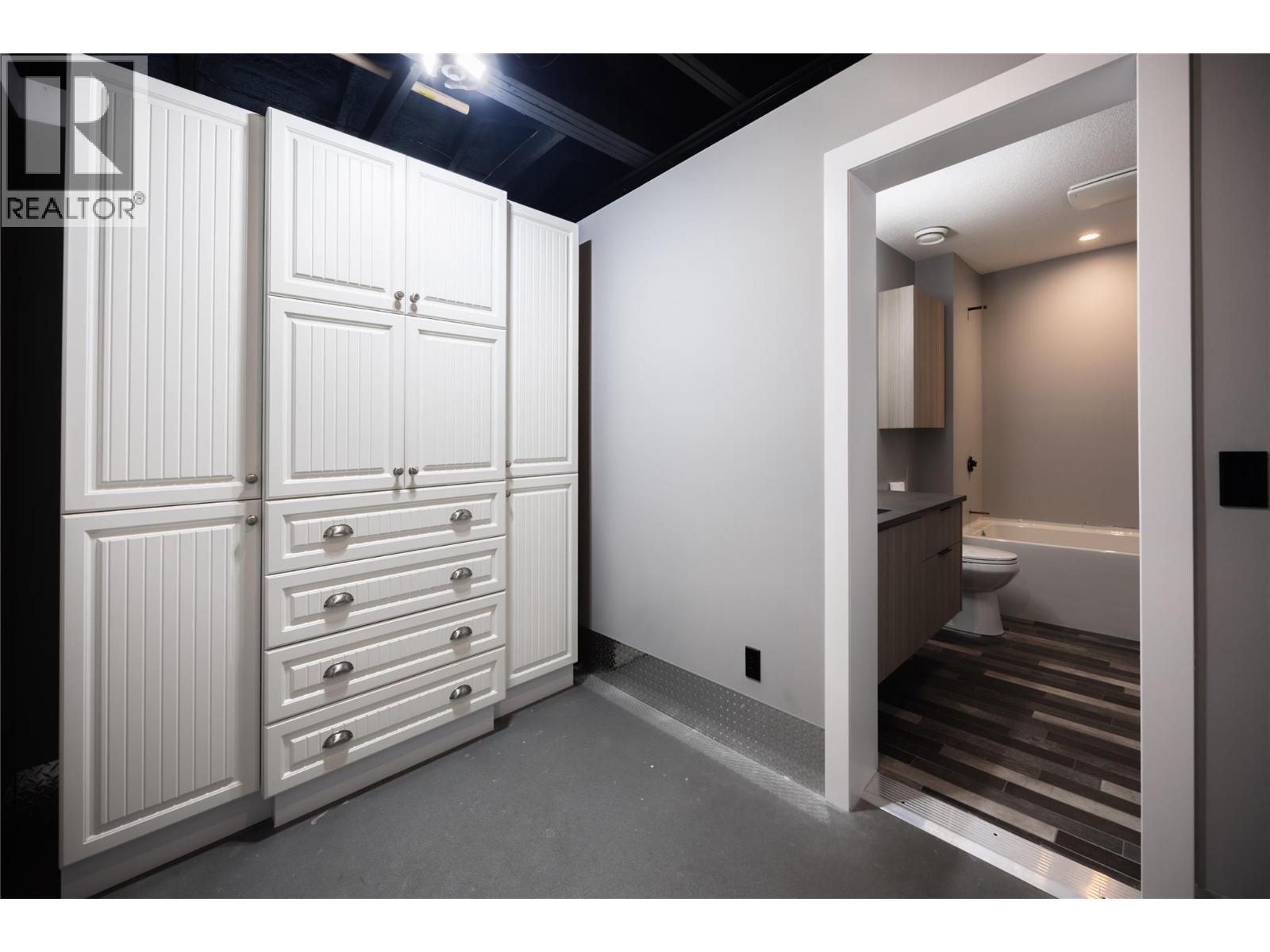 4430 June Springs Road, Kelowna, British Columbia  V1W 4C8 - Photo 38 - 10390721