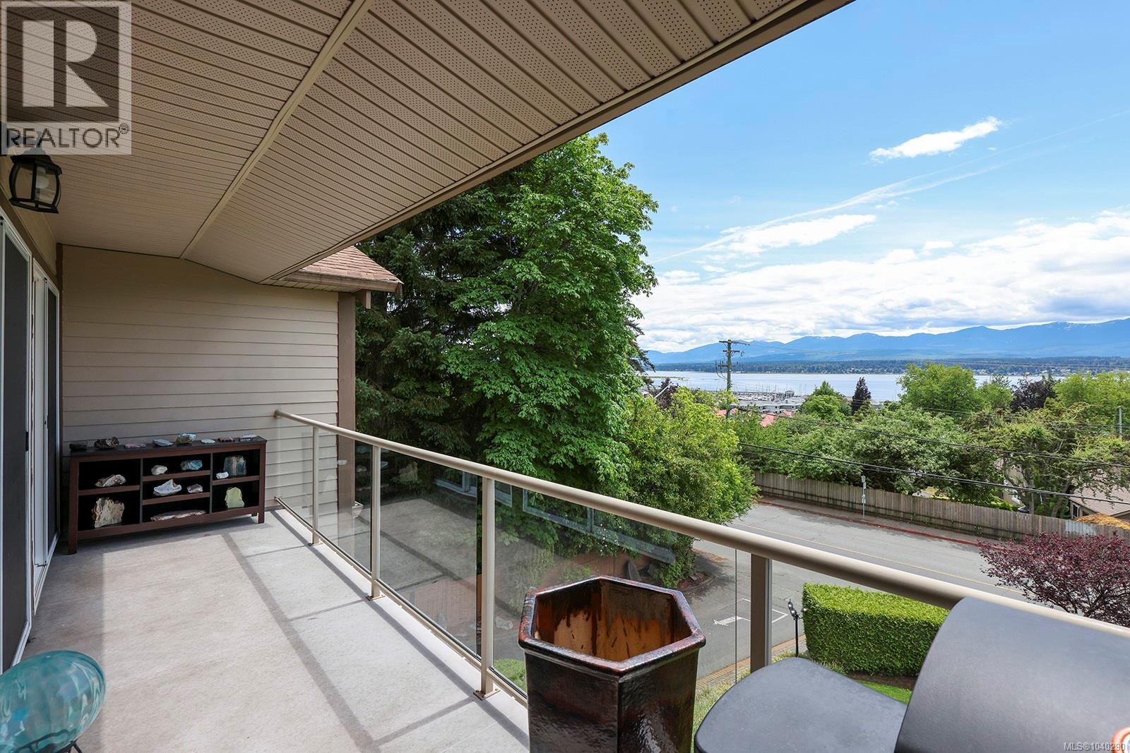 304 1860 Comox Ave, Comox, British Columbia V9M 3M7 - Photo 11 - 1040290