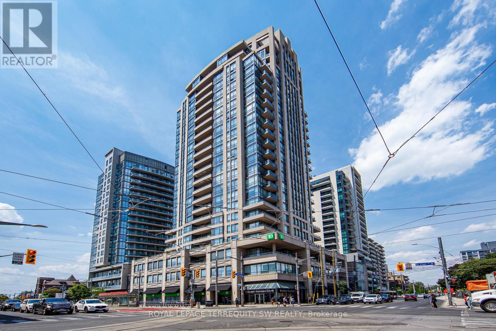 1702 - 500 ST CLAIR AVENUE W, Toronto, Ontario