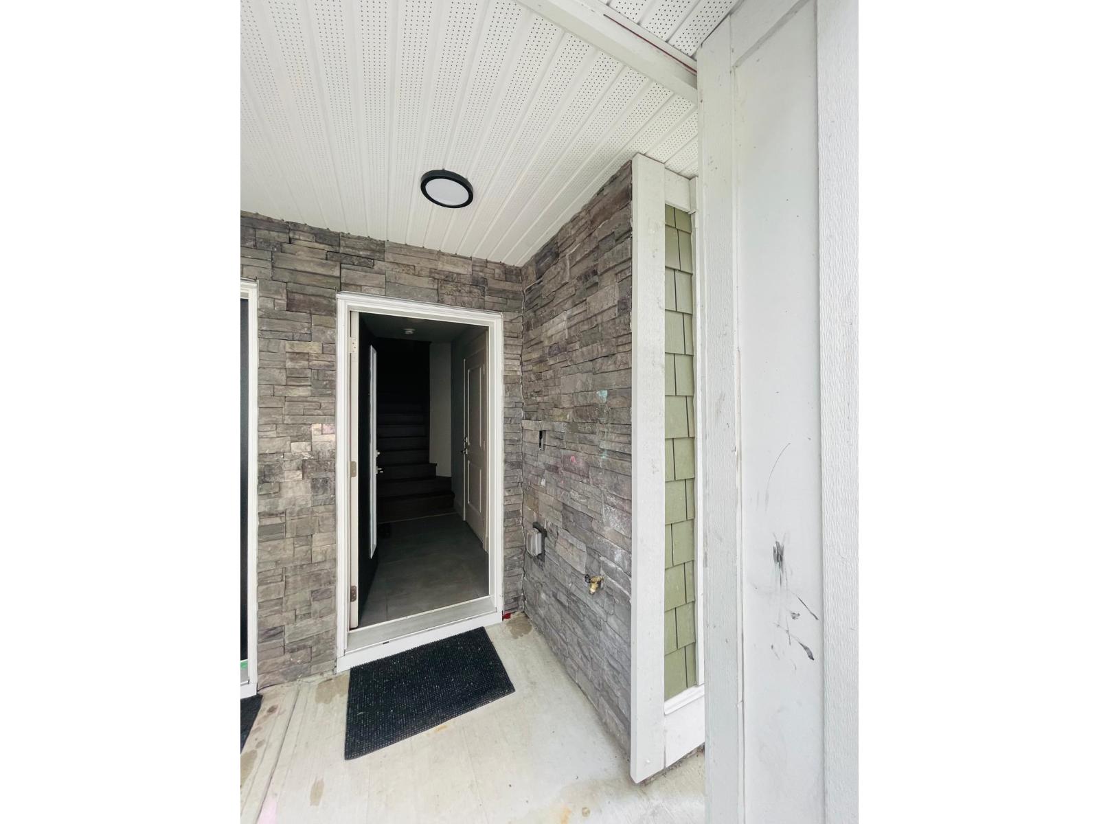 Listing image 30