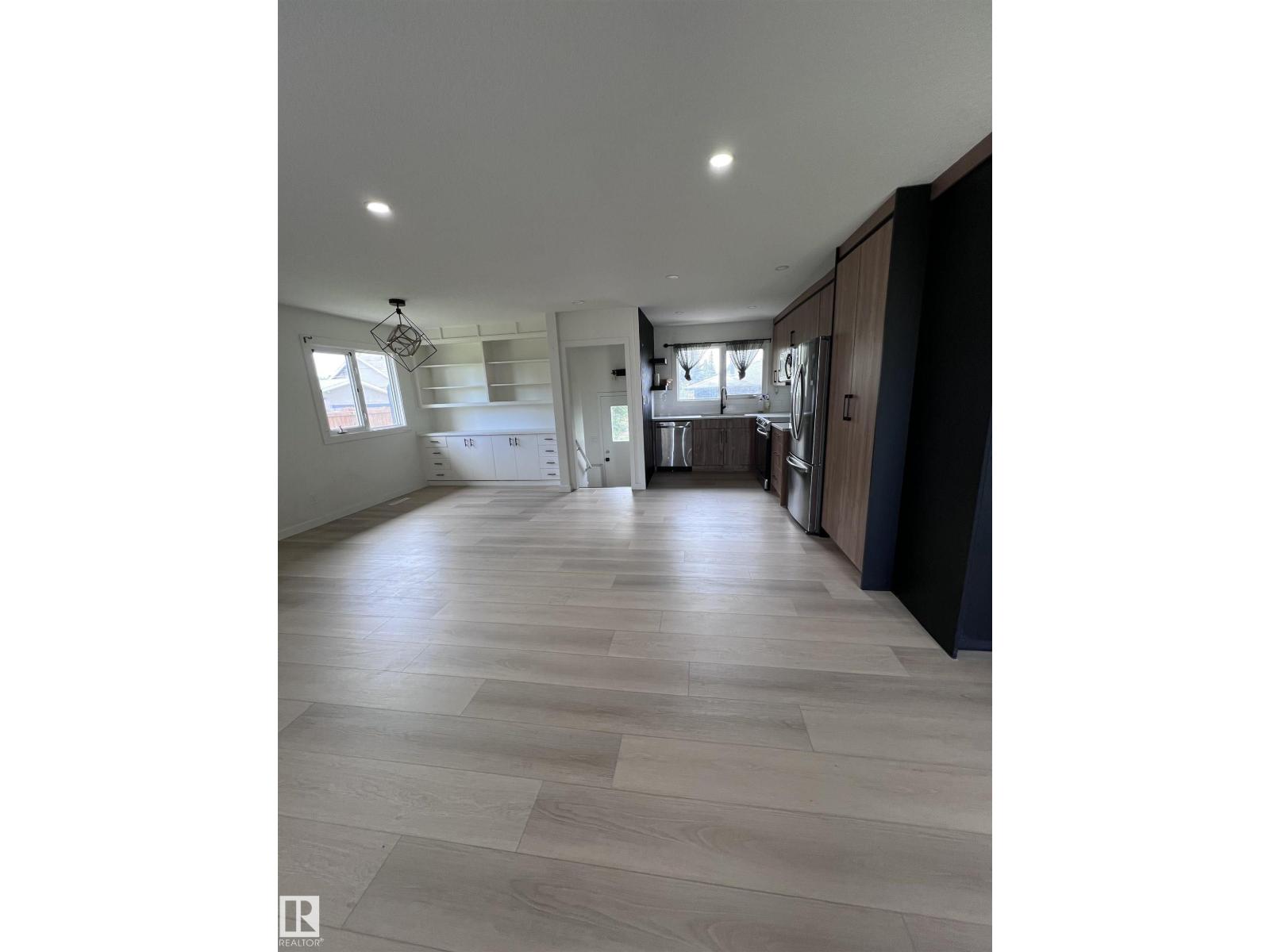 11911 133 Av Nw, Edmonton, Alberta  T5E 1E8 - Photo 5 - E4492853