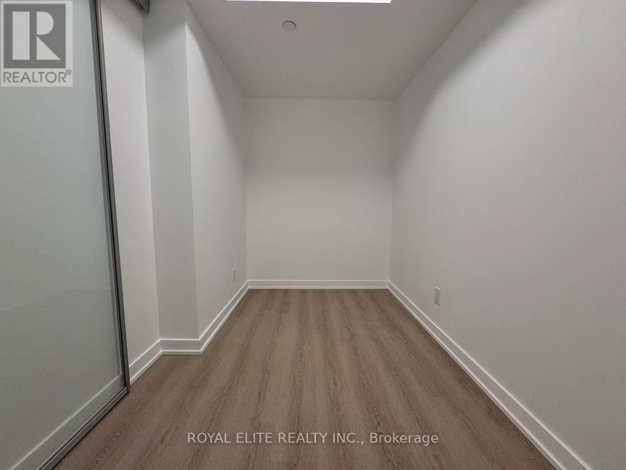 2001 - 100 Queen Street E, Toronto, Ontario  M5C 0B5 - Photo 11 - C13440738