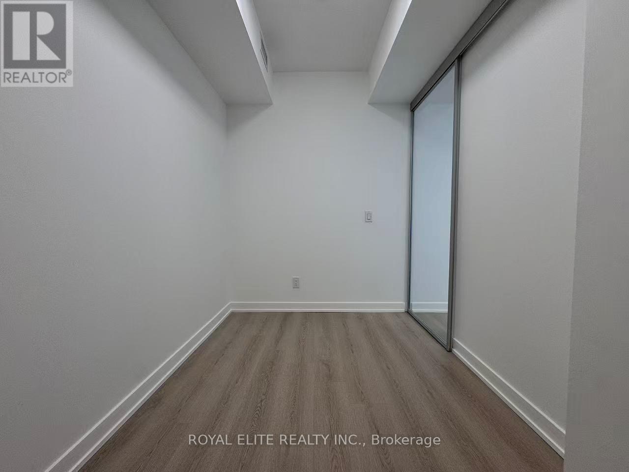 2001 - 100 Queen Street E, Toronto, Ontario  M5C 0B5 - Photo 12 - C13440738