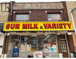 226 VAUGHAN ROAD, Toronto, Ontario