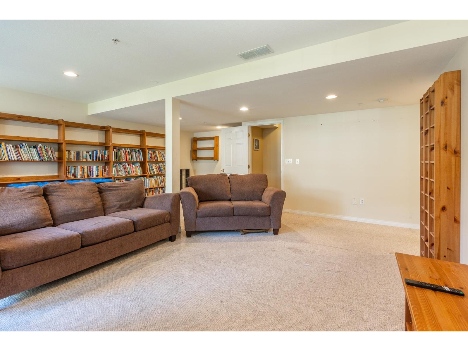 Listing image 24