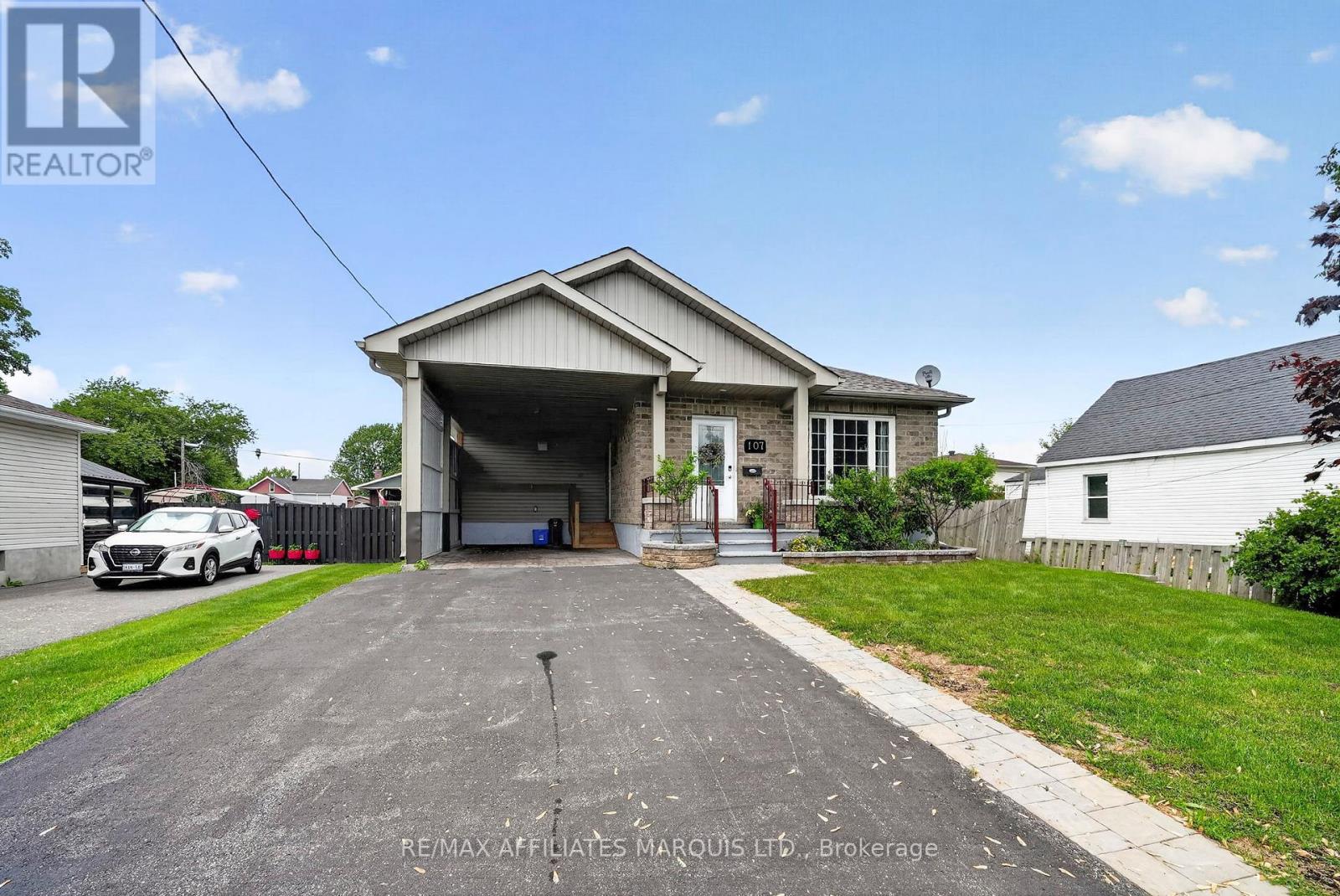 107 Tollgate Road W, Cornwall, Ontario  K6J 5L6 - Photo 3 - X13440668