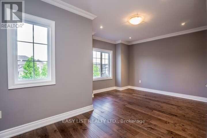 350 Coachwhip Trail, Newmarket (Woodland Hill), Ontario  L3X 2R6 - Photo 11 - N13440716