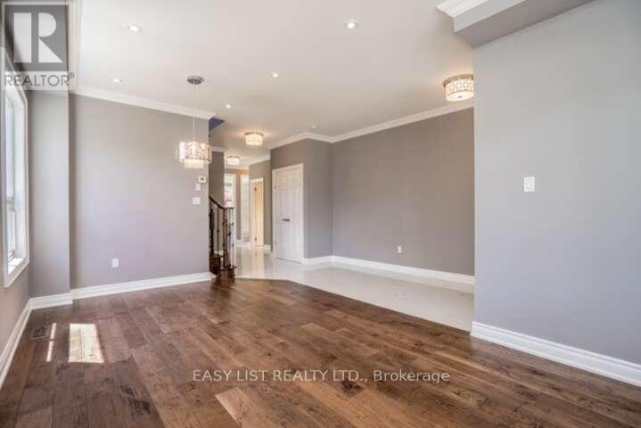 350 Coachwhip Trail, Newmarket (Woodland Hill), Ontario  L3X 2R6 - Photo 5 - N13440716