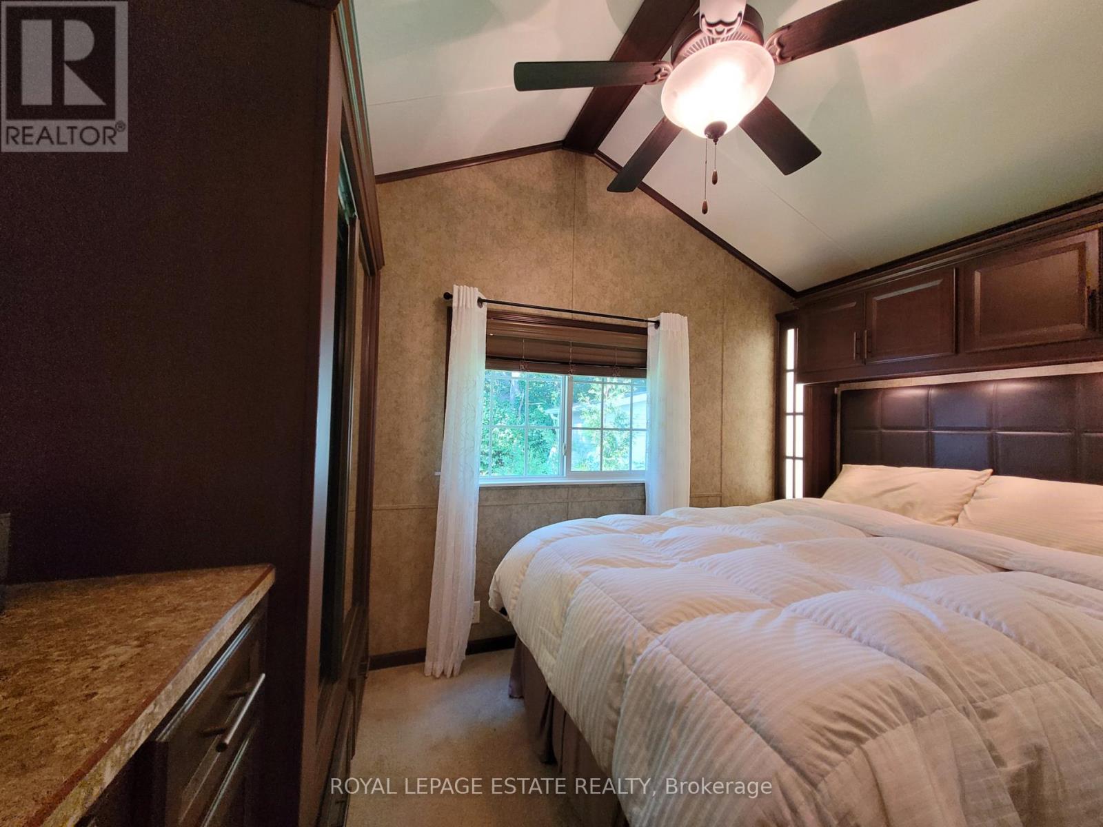 127 Madawaska Trail, Wasaga Beach, Ontario  L9Z 1X7 - Photo 16 - S13440686