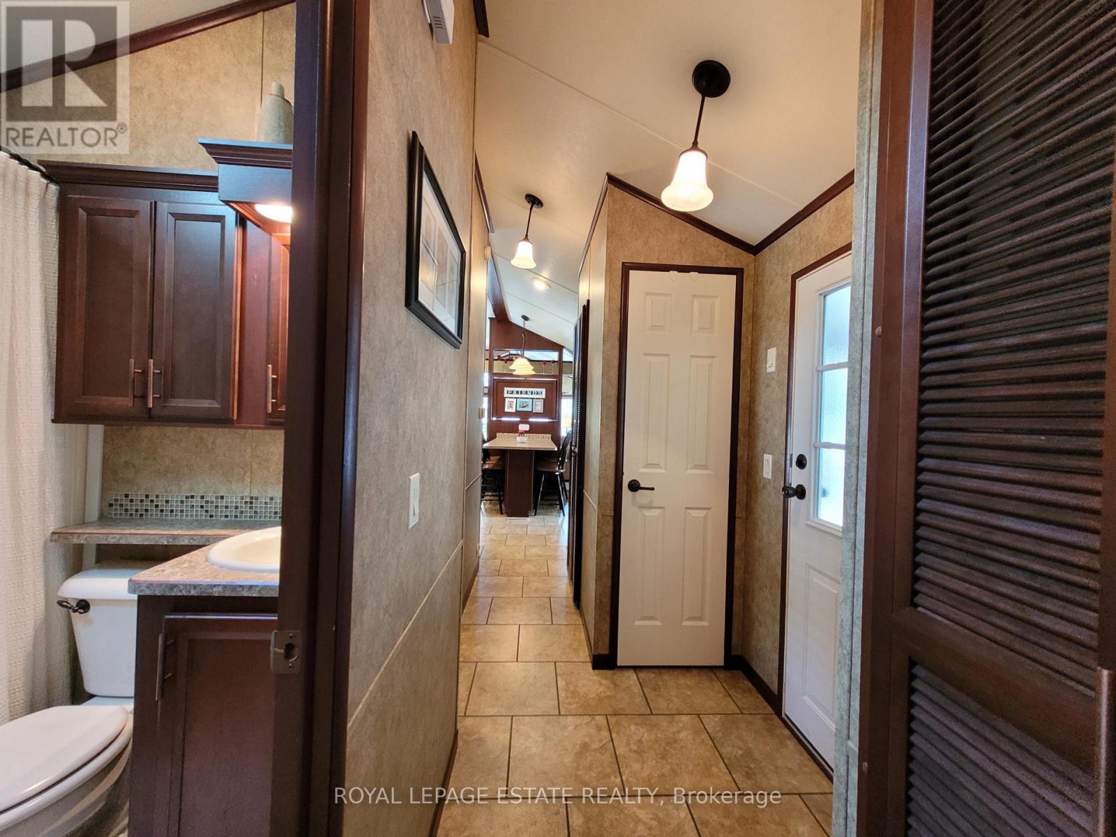 127 Madawaska Trail, Wasaga Beach, Ontario  L9Z 1X7 - Photo 22 - S13440686