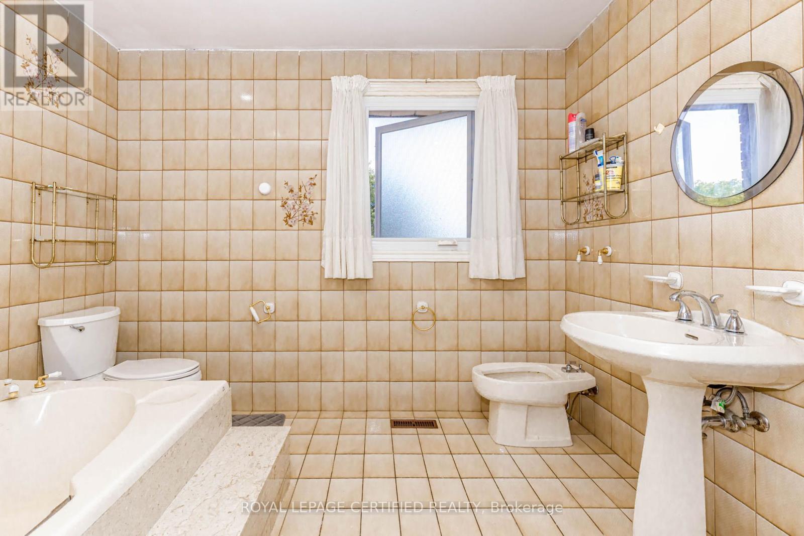 28 Walker Road E, Caledon, Ontario  L7C 1H2 - Photo 42 - W13440696
