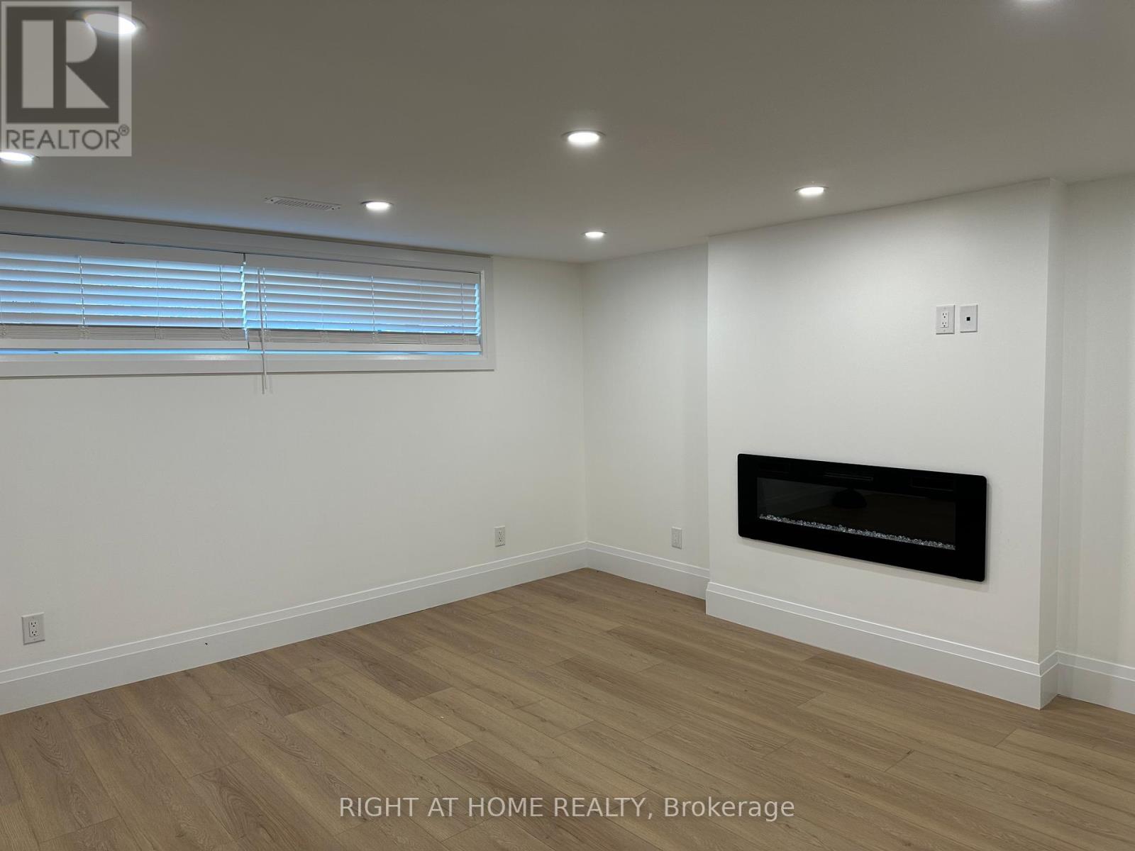 52 Sedgebrook Crescent, Toronto, Ontario  M9B 2X4 - Photo 18 - W13440728