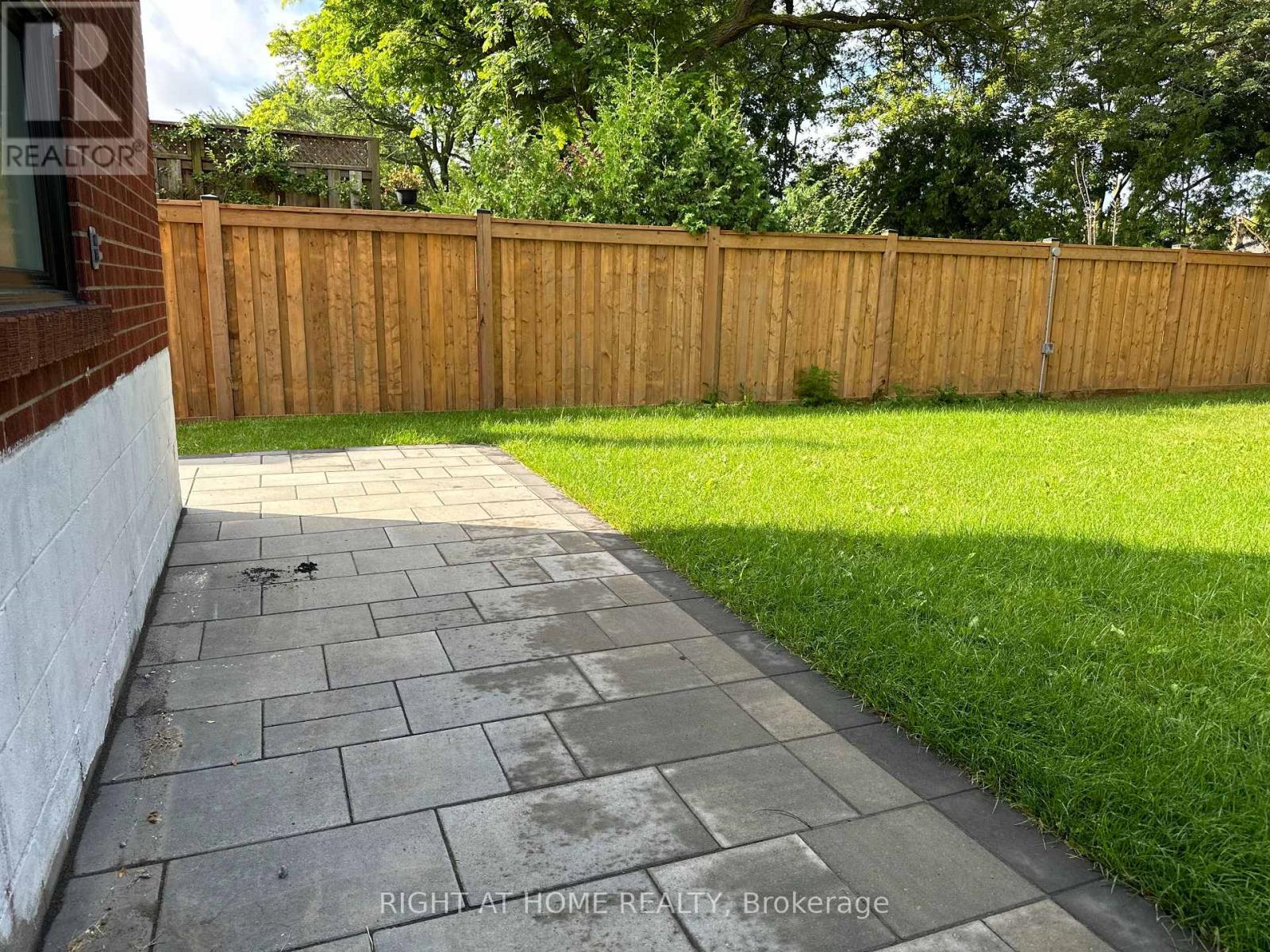 52 Sedgebrook Crescent, Toronto, Ontario  M9B 2X4 - Photo 26 - W13440728