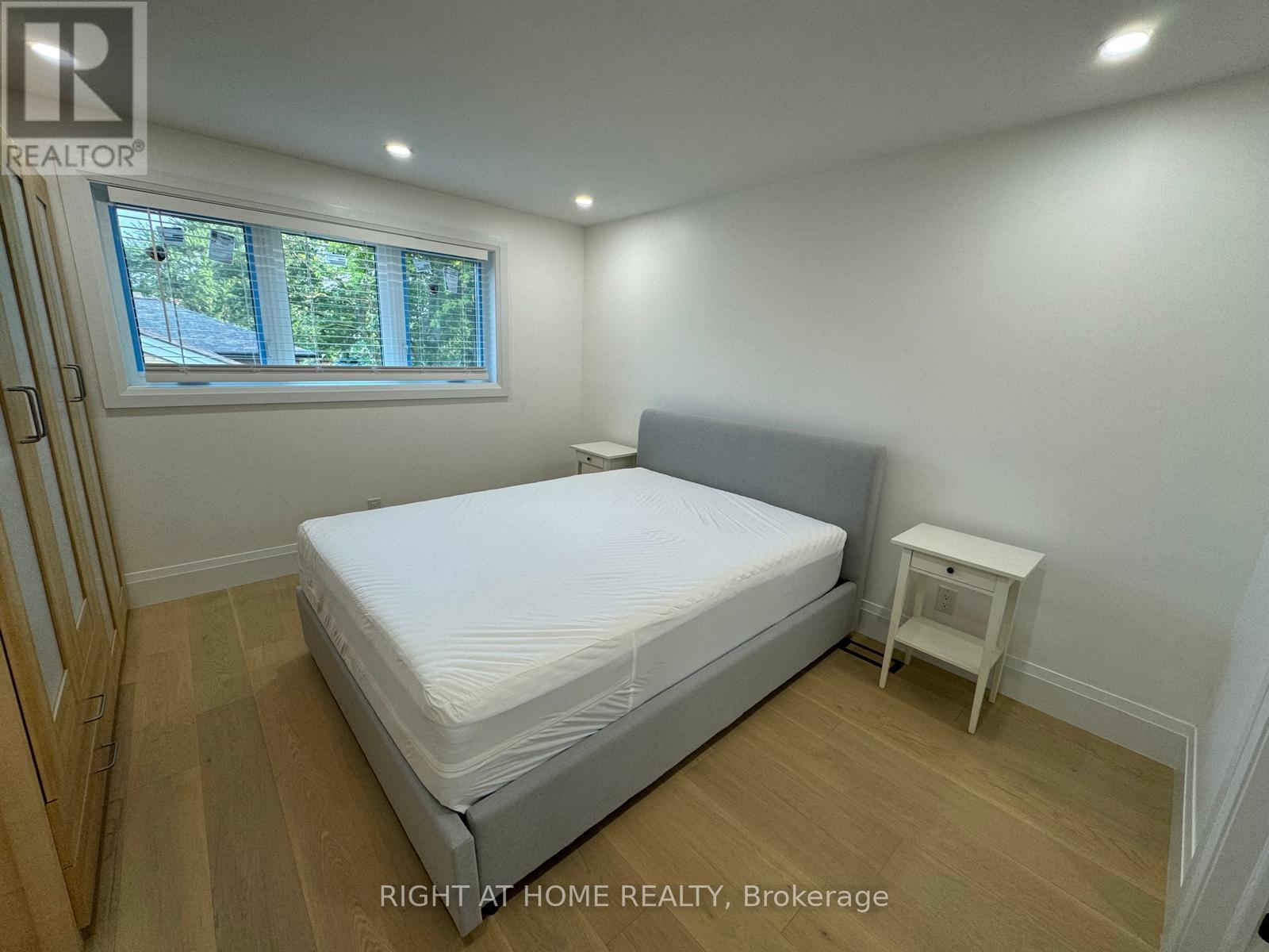 52 Sedgebrook Crescent, Toronto, Ontario  M9B 2X4 - Photo 9 - W13440728