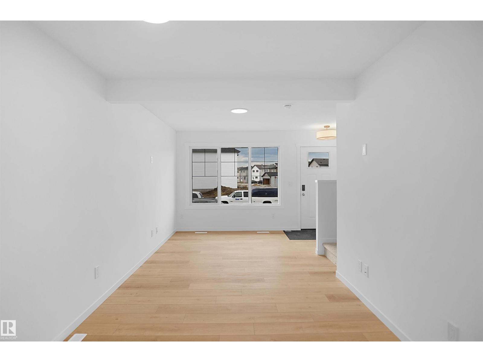 427 Aster Dr NW, Edmonton, Alberta  T6T 2N8 - Photo 7 - E4471143