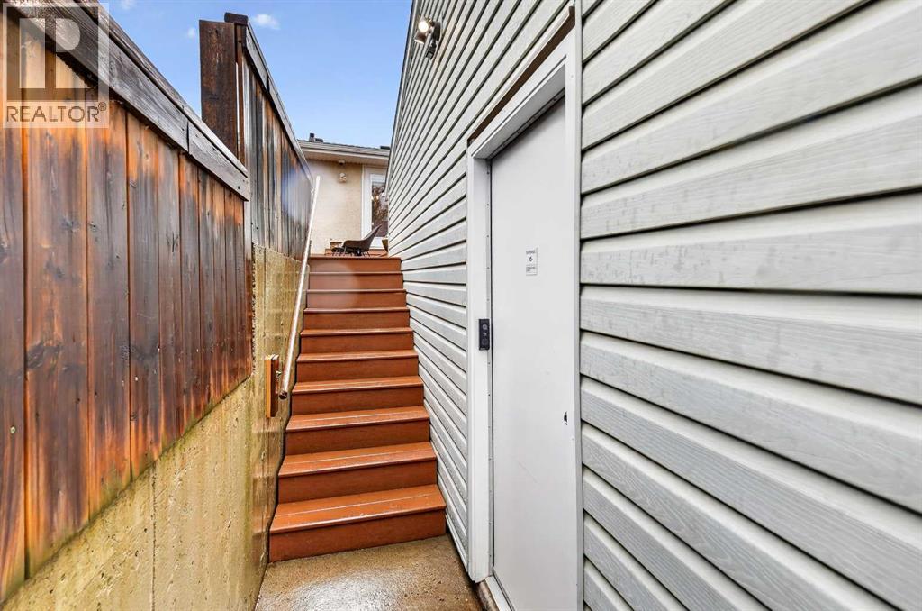 10640 Oakmoor Way Sw, Calgary, Alberta  T2W 2H8 - Photo 43 - A2317861