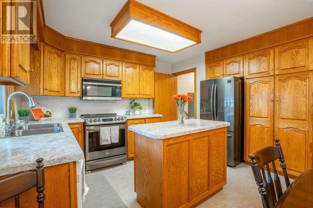 290 Shannon Rd, Sault Ste. Marie, Ontario  P6A 4K5 - Photo 14 - SM261435