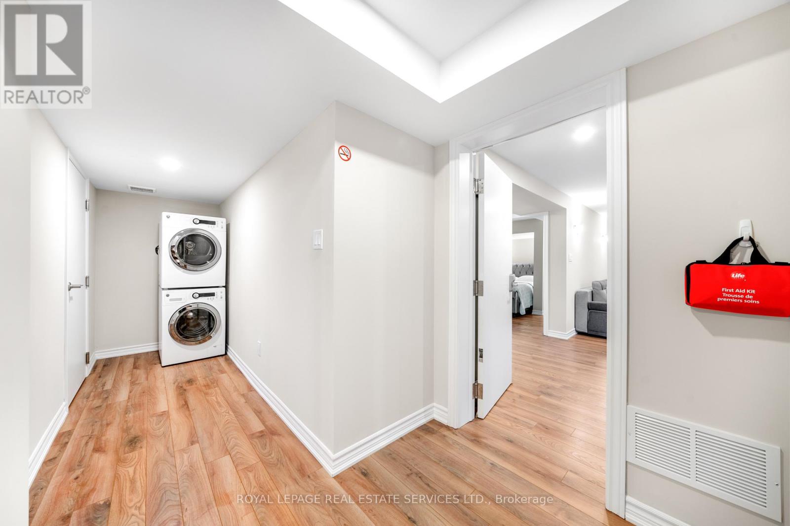 Bsmt  Apt 2 - 16 Embers Drive, Toronto, Ontario  M9C 3E5 - Photo 3 - W13439566