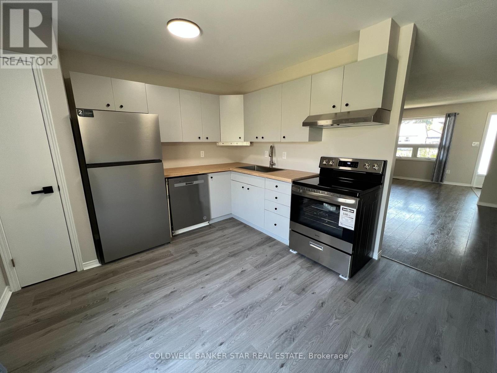 27 Steele Street, St. Thomas, Ontario  N5R 2Y2 - Photo 3 - X13440774