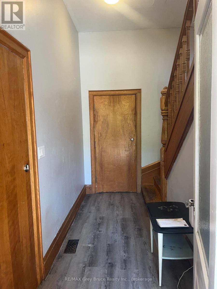 2 - 106 1st Avenue S, Arran-Elderslie, Ontario  N0G 1L0 - Photo 4 - X12929892