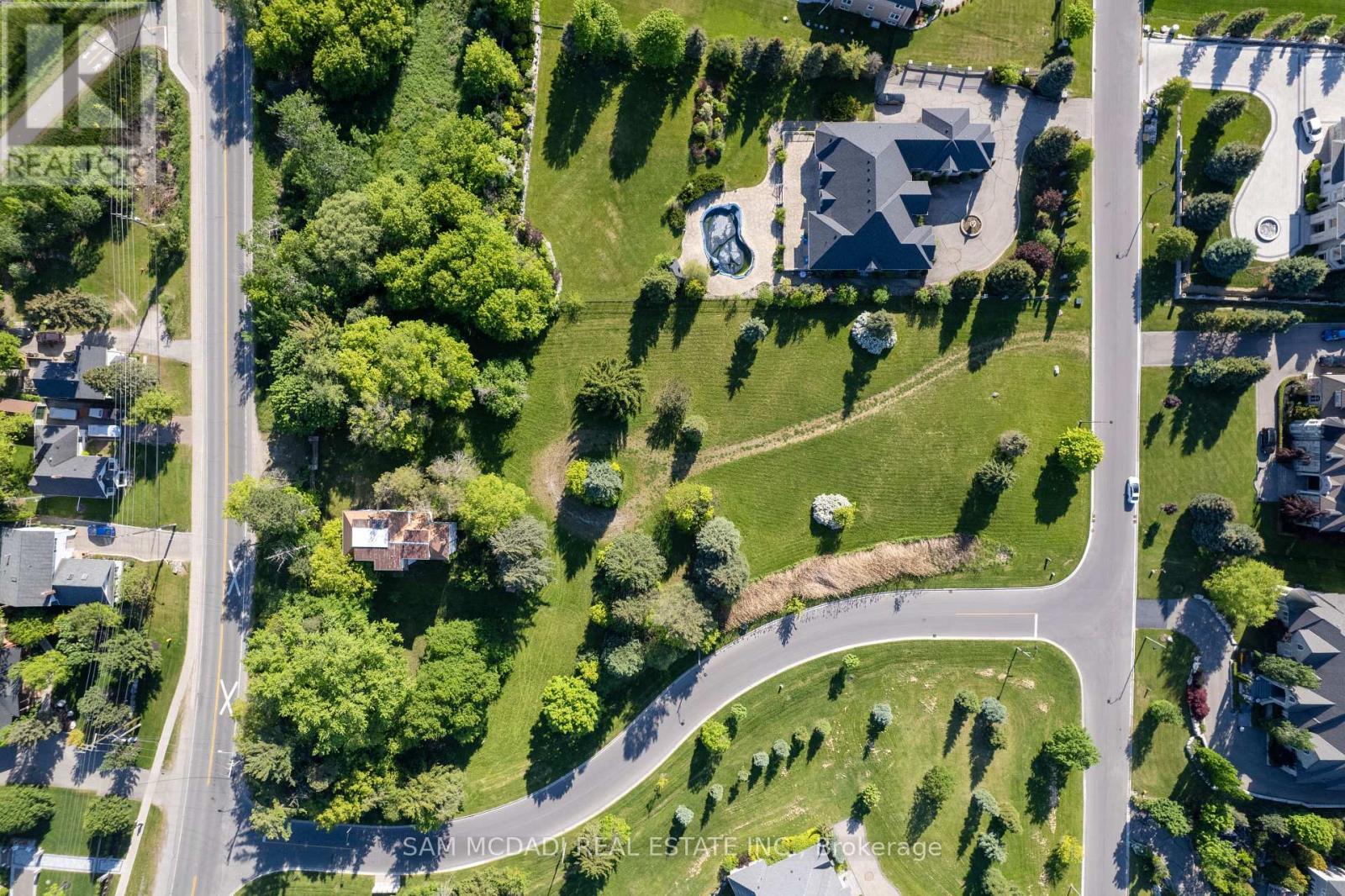 16 Charles Cooper Court, Vaughan, Ontario  L0J 1C0 - Photo 7 - N13422050