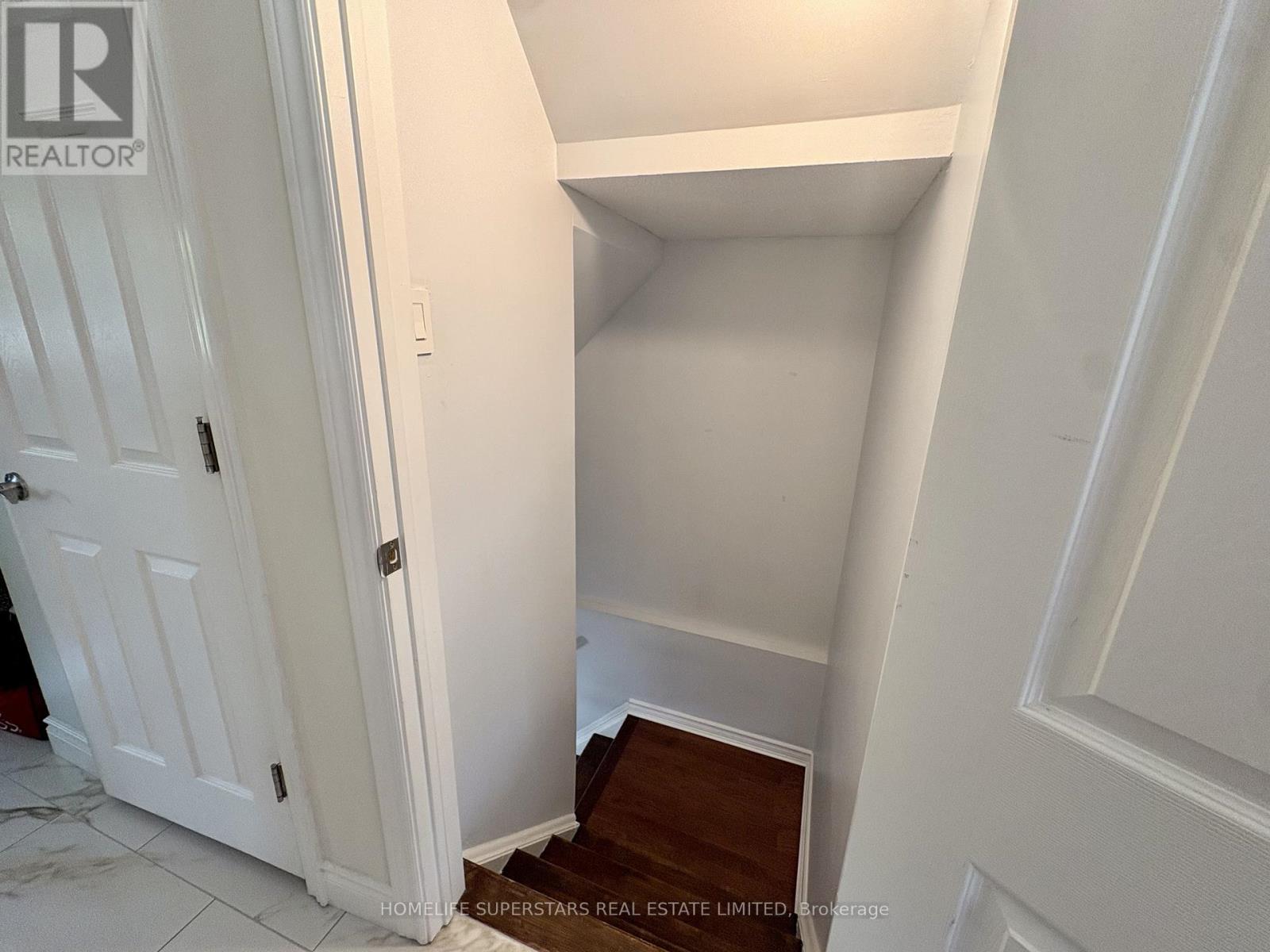 77 Horning Drive E, Hamilton, Ontario  L9C 6L2 - Photo 23 - X13435264
