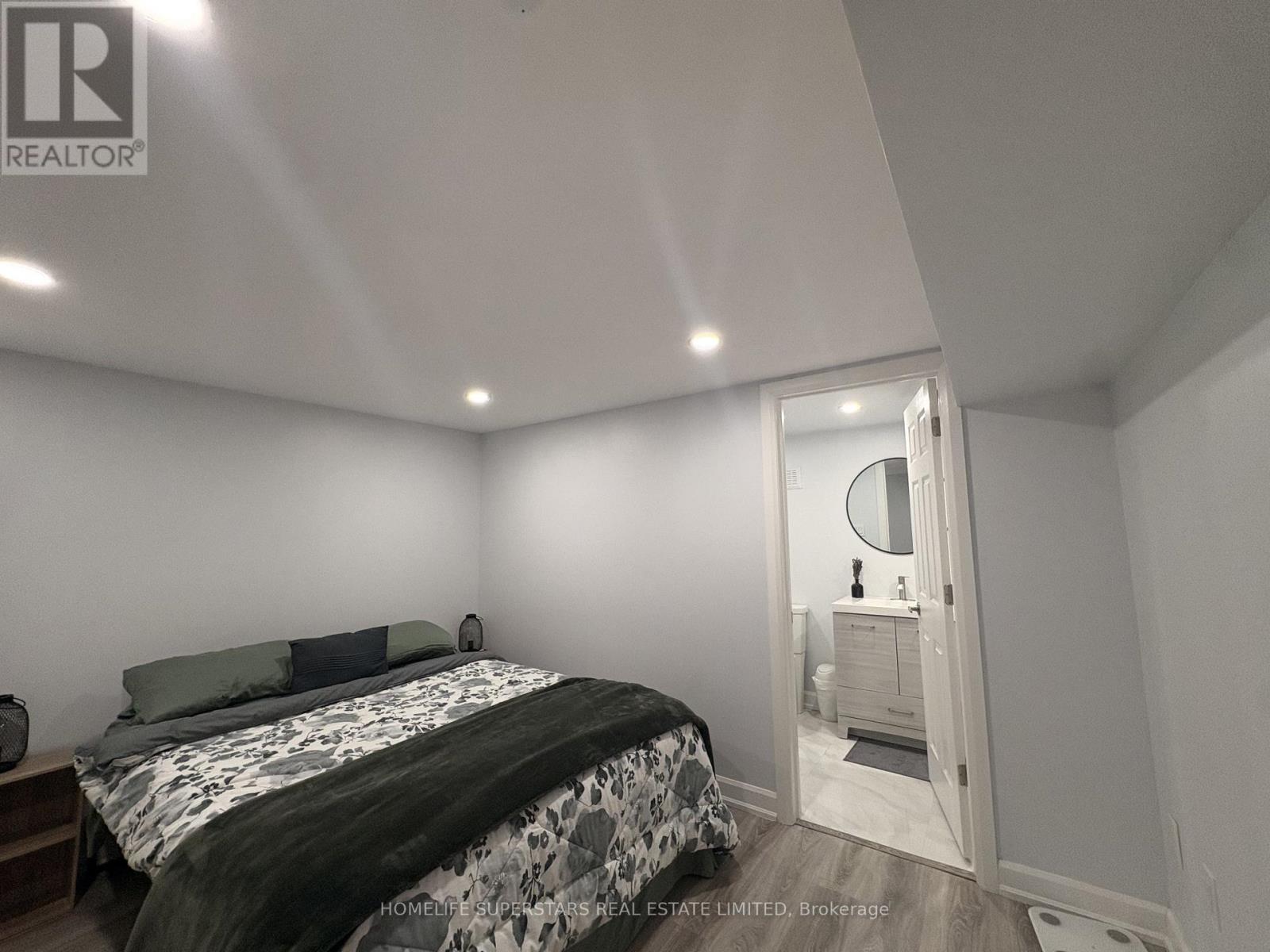 77 Horning Drive E, Hamilton, Ontario  L9C 6L2 - Photo 29 - X13435264