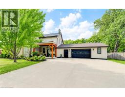 35 SCHWEITZER Street, Kitchener, Ontario