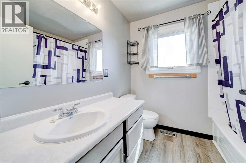 162 Pensacola Court W, Lethbridge, Alberta  T1K 4R6 - Photo 19 - A2319967