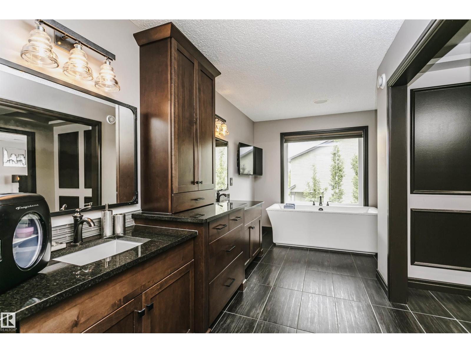 721 178a St NW, Edmonton, Alberta  T6W 2S6 - Photo 38 - E4493562