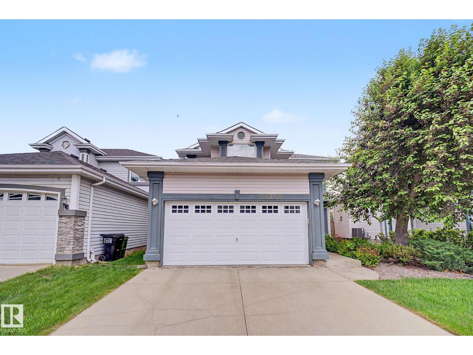 11732 10 AV NW NW, Edmonton, Alberta