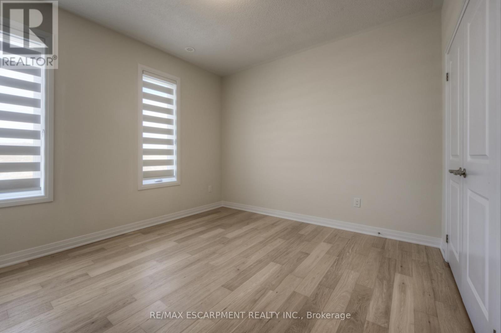 104 Settlers Road E, Oakville, Ontario L6H 7W5 - Photo 29 - W13440748