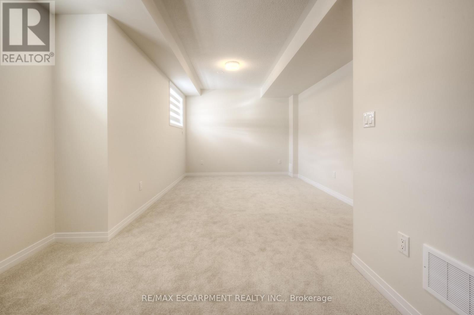104 Settlers Road E, Oakville, Ontario L6H 7W5 - Photo 38 - W13440748