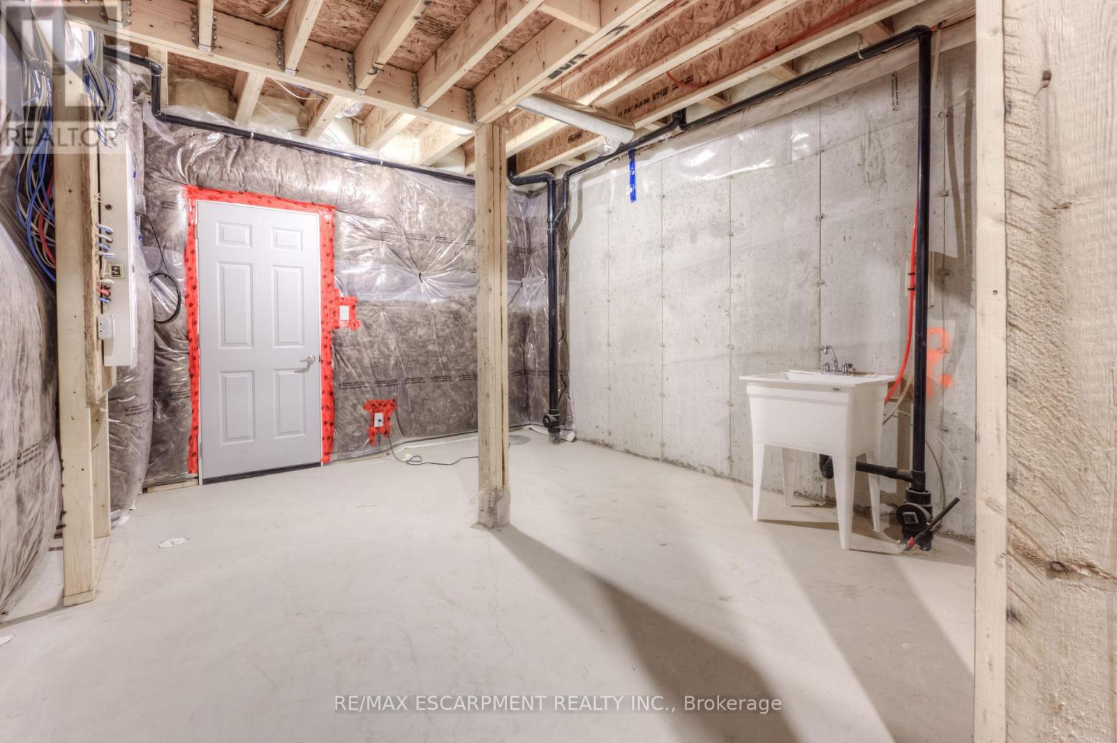 104 Settlers Road E, Oakville, Ontario L6H 7W5 - Photo 42 - W13440748