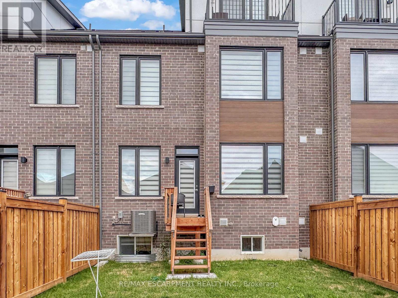 104 Settlers Road E, Oakville, Ontario L6H 7W5 - Photo 44 - W13440748