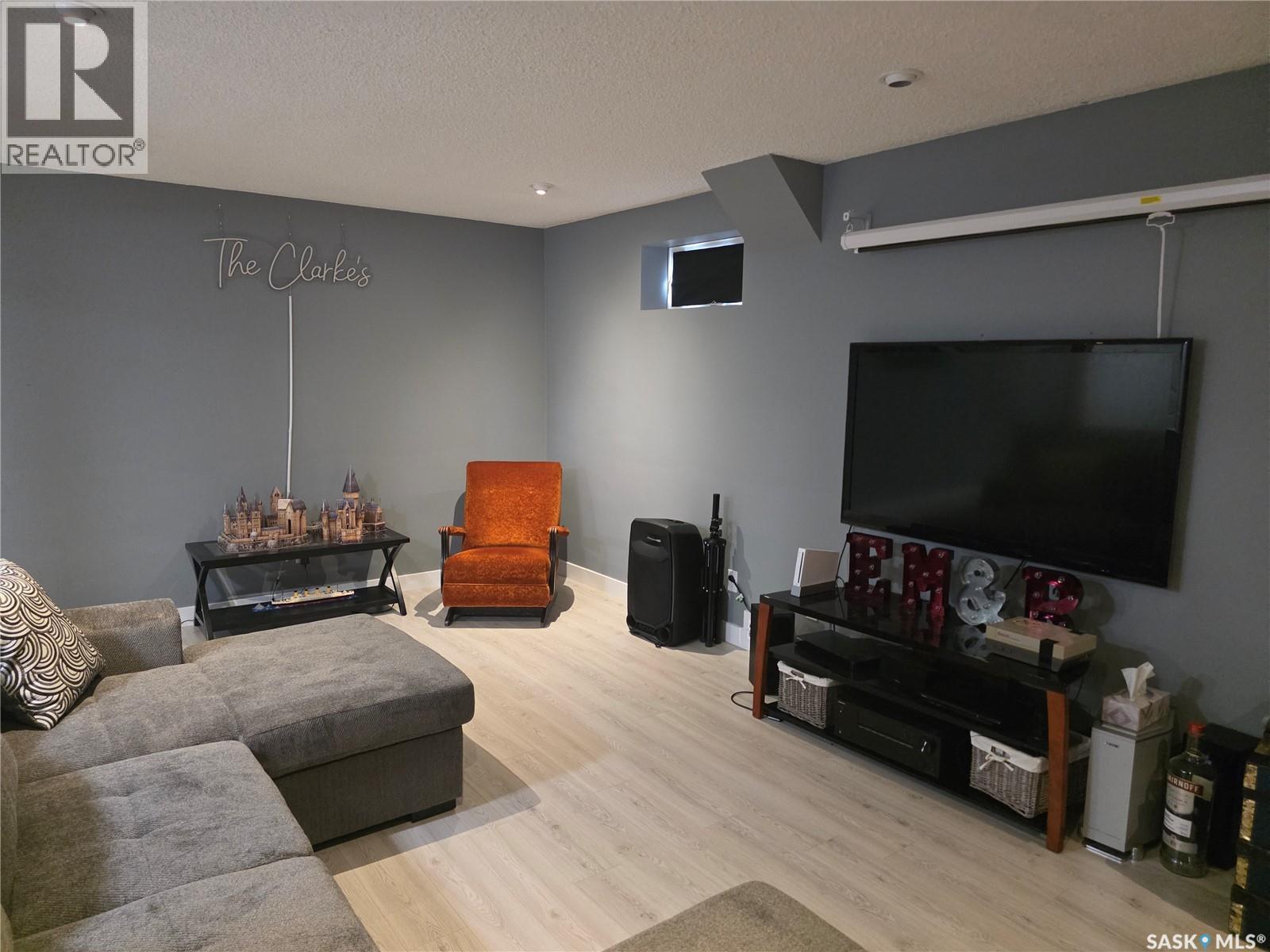 705 Sun Valley Drive, Estevan, Saskatchewan  S4A 2R1 - Photo 26 - SK039324