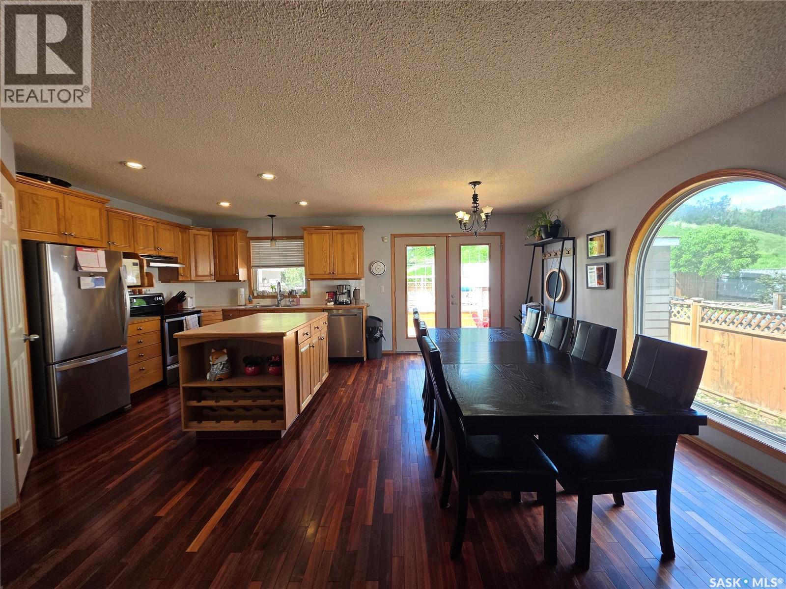 705 Sun Valley Drive, Estevan, Saskatchewan  S4A 2R1 - Photo 7 - SK039324