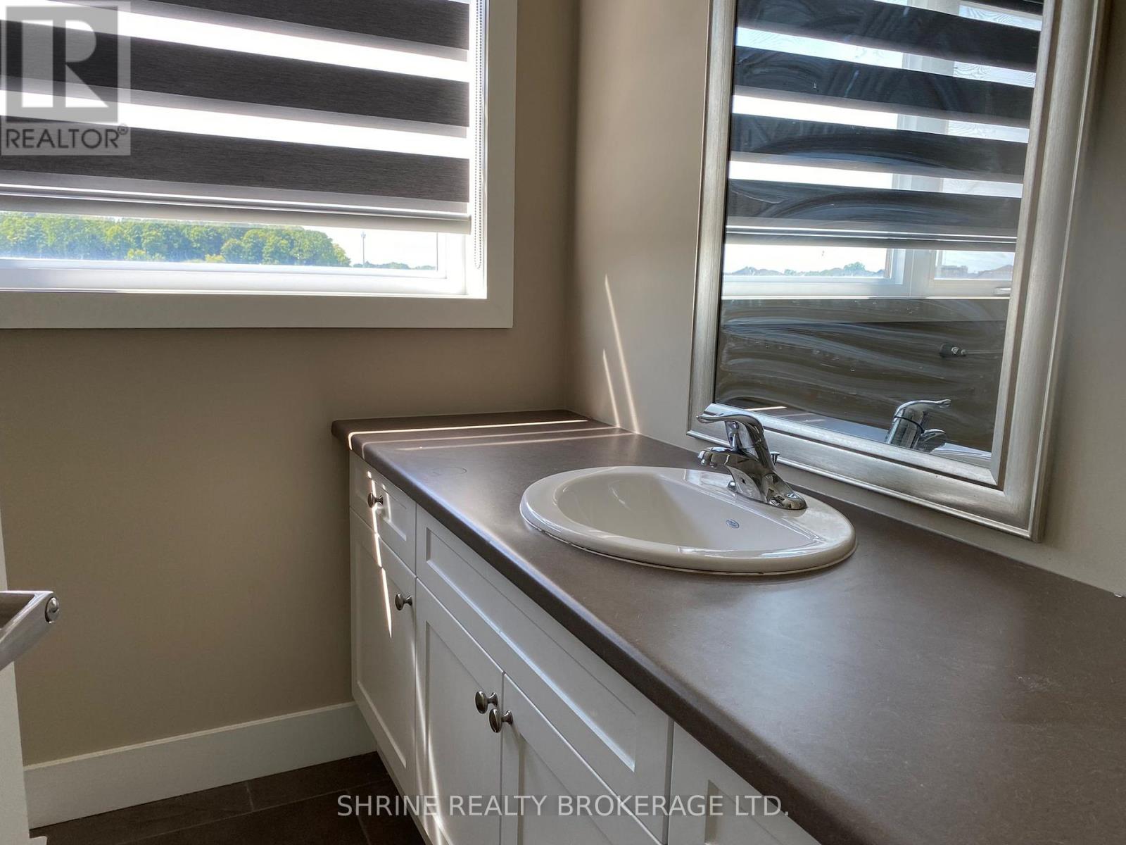 117 - 1960 Dalmagarry Road, London North, Ontario  N6G 0T8 - Photo 4 - X13440804