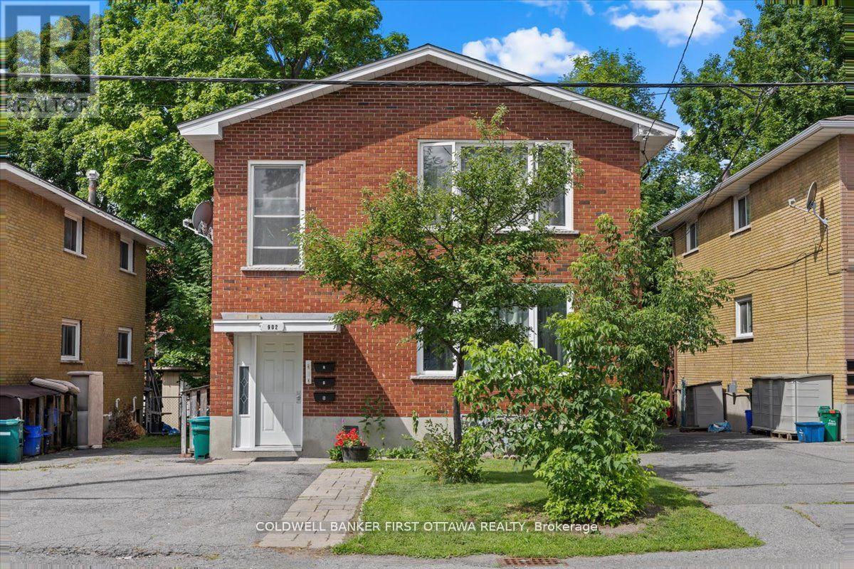 902 WATSON STREET, Ottawa, Ontario