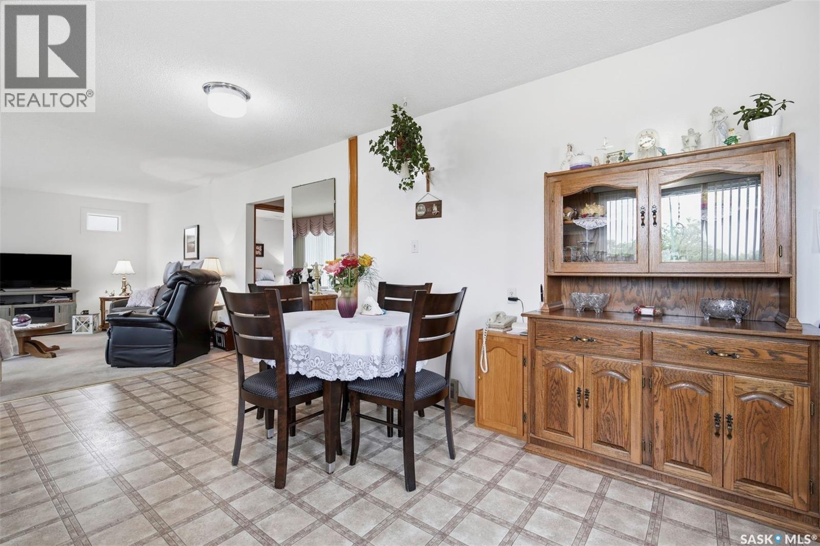 1019 Mcmillan Avenue, Saskatoon, Saskatchewan  S7L 2T9 - Photo 7 - SK039020
