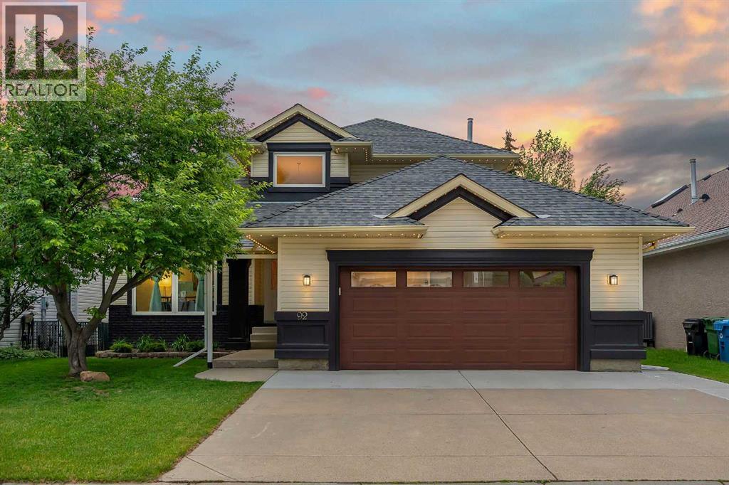 92 Douglas Woods Grove SE, Calgary, Alberta