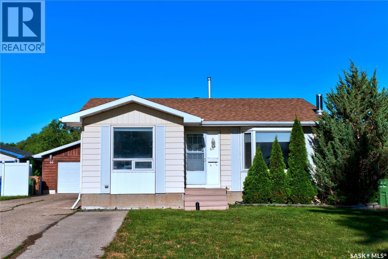 66 Denny CRESCENT, Regina, Saskatchewan