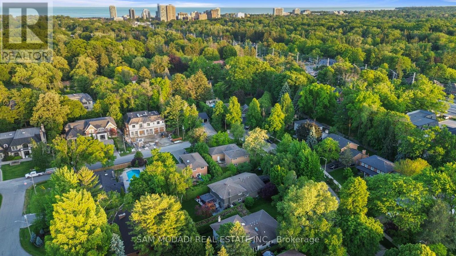 63 Maplewood Road, Mississauga, Ontario  L5G 2M7 - Photo 49 - W13440490